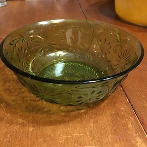 ❌SOLD❌quart serving bowl